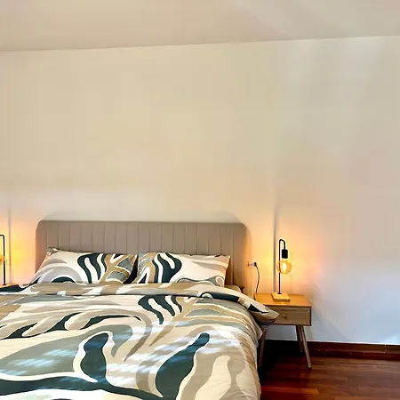 아파트 Casa Monte Lago 동고